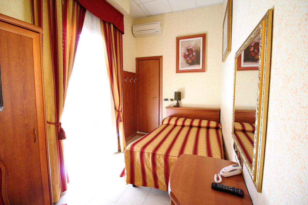 Hotel Brignole Genoa Bagian luar foto