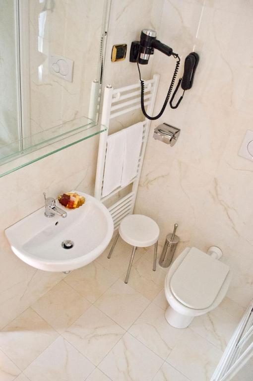 Hotel Brignole Genoa Ruang foto