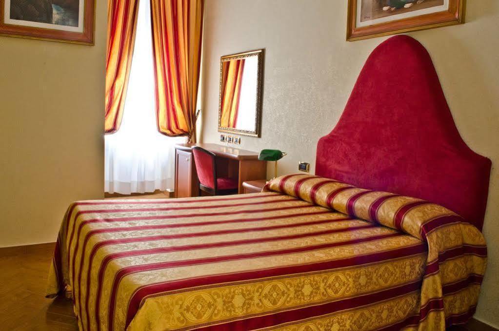 Hotel Brignole Genoa Bagian luar foto